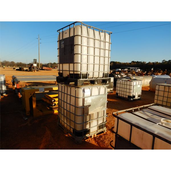 (2) 300 GALLON PLASTIC TANK W/METAL CAGE (B7)