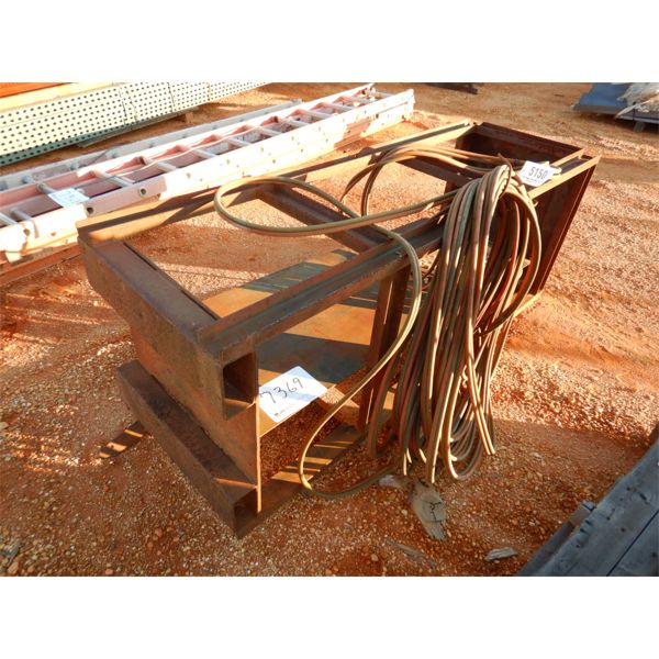 5' BOTTLE CAGE W/WELDING HOSE (B9)