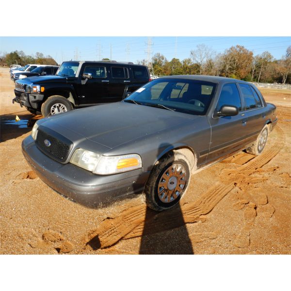 2006 FORD CROWN VICTORIA Automobile