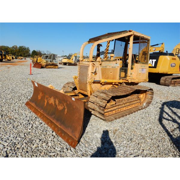 Dressta TD-8H Crawler Dozer