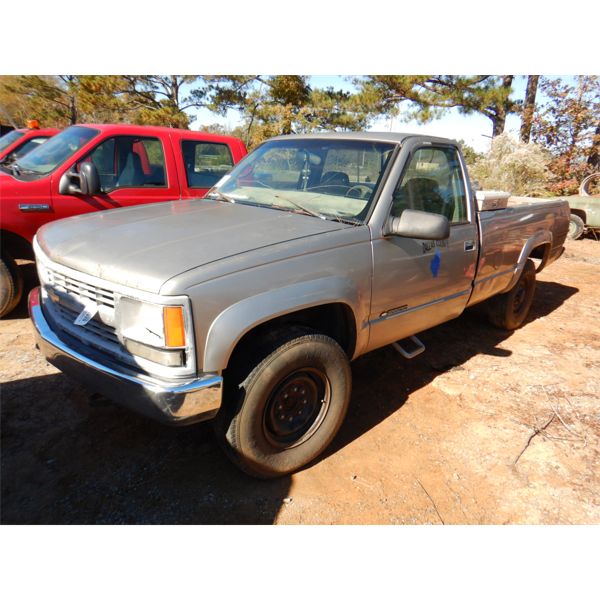 1999 CHEVROLET 2500 Pickup Truck
