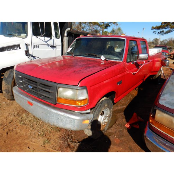 1996 FORD F350 XL Pickup Truck