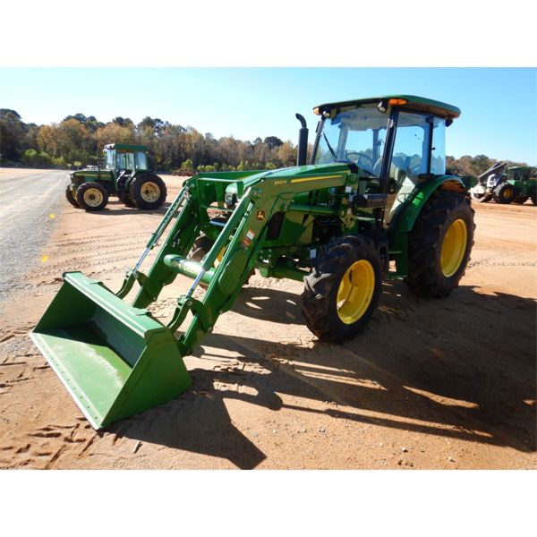2019 JOHN DEERE 5090E Farm Tractor
