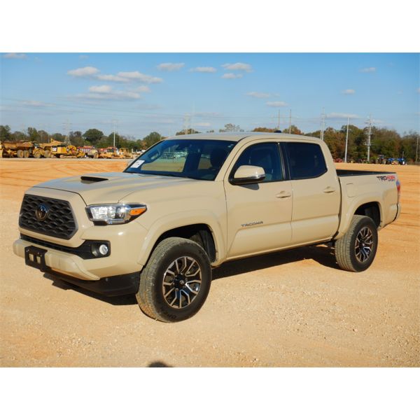 2020 TOYOTA TACOMA TRD SPORT Pickup Truck