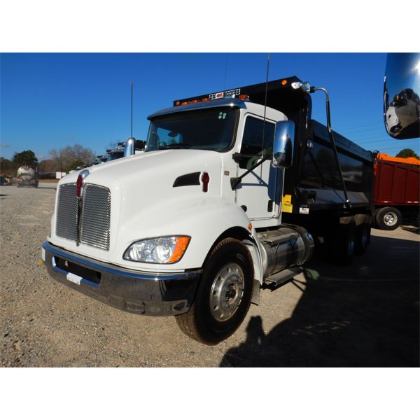 2022 KENWORTH T370 Dump Truck