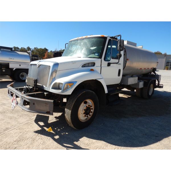 2014 INTERNATIONAL TERRASTAR Asphalt Distributor Truck