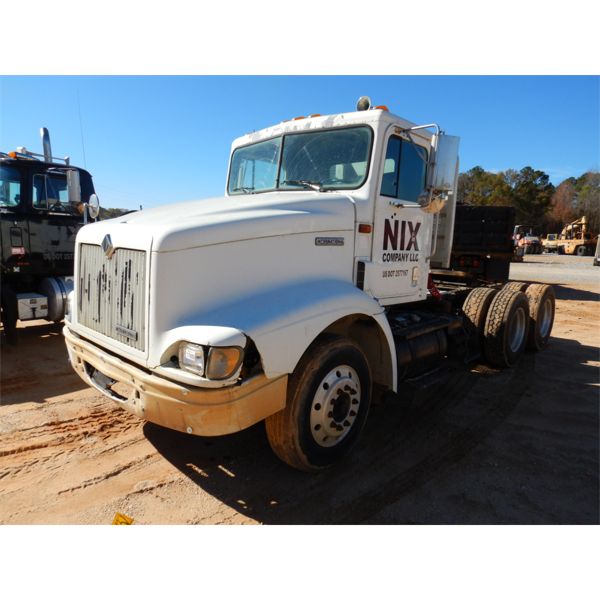1999 INTERNATIONAL 9100 Day Cab Truck