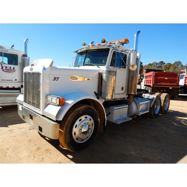 1990 PETERBILT 379 Day Cab Truck