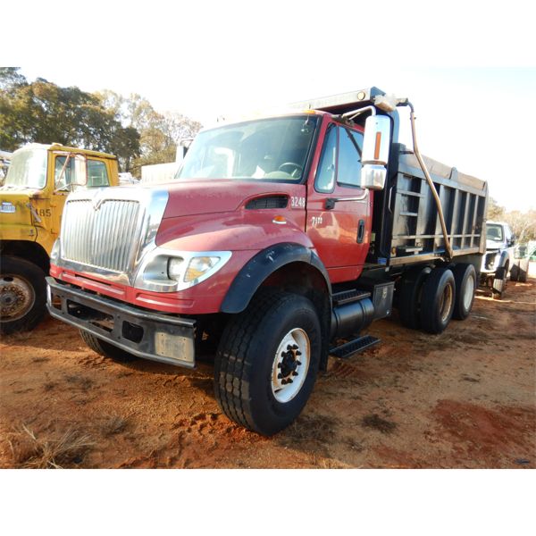 2007 INTERNATIONAL 7600 Dump Truck