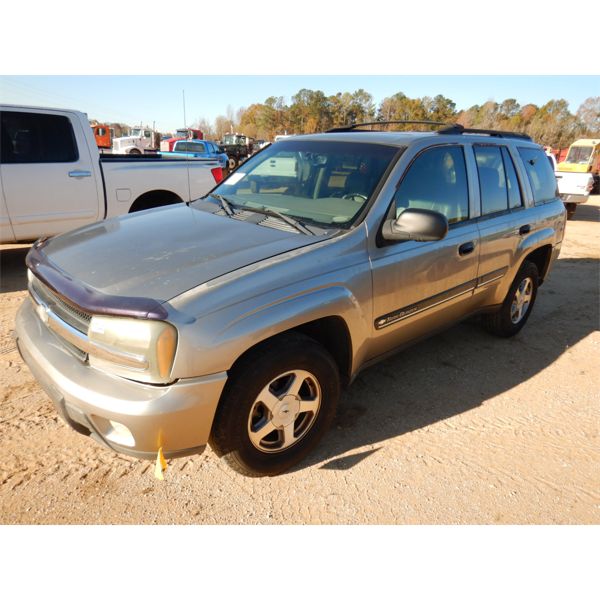 2002 CHEVROLET TRAIL BLAZER SUV