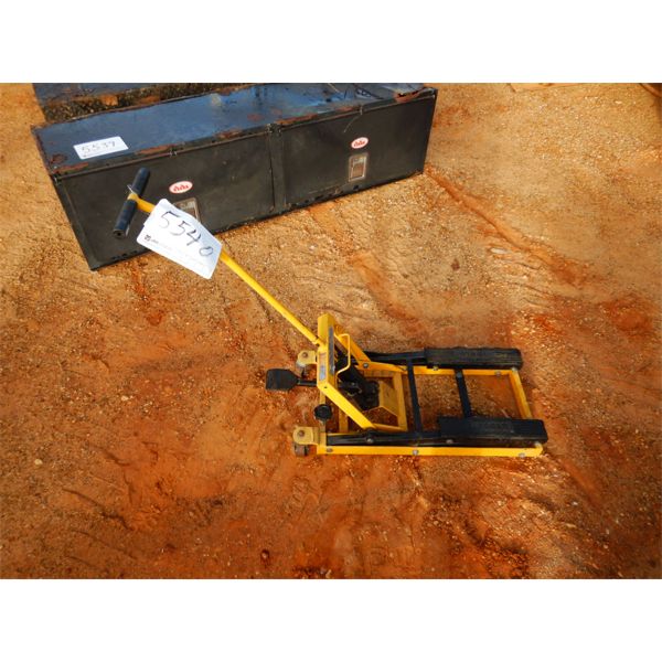 HARBOR FREIGHT TOOLS, FLOOR JACK, FOOT PUMP J.M. Wood Auction Company