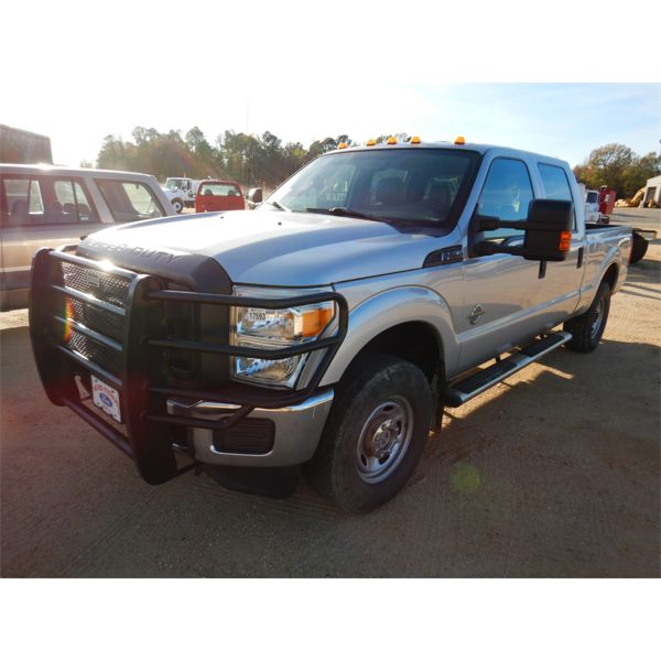 2015 FORD F250 XL Pickup Truck