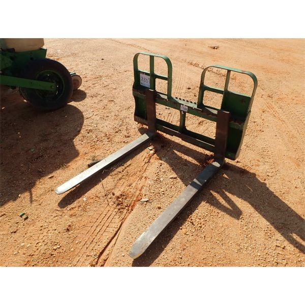 JOHN DEERE D440540 Fork J.M. Wood Auction Company, Inc.