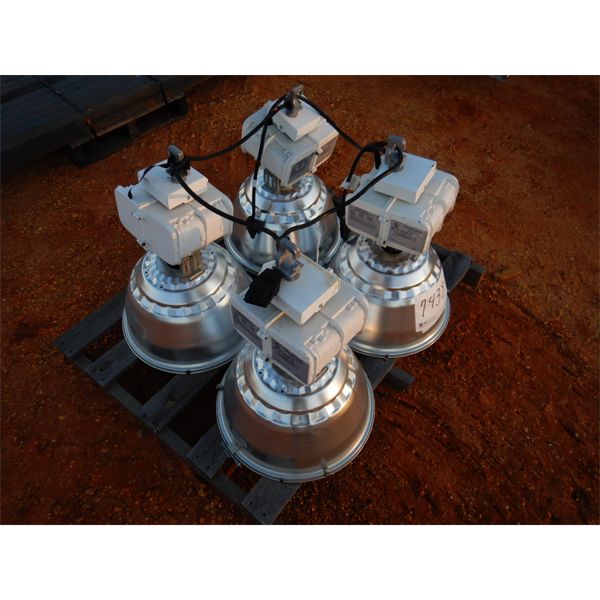 (40 LITHONIA 400 WATTS WAREHOUSE LIGHTS (B-9)