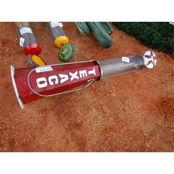TEXACO GAS PUMP (METAL ART)