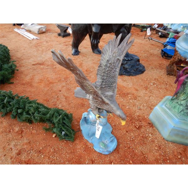 ALUM CAST EAGLE CATCHING TROUT (LAWN ART)