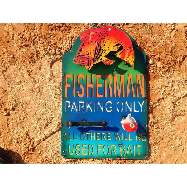 FISHERMAN PARKING  (METAL ART)