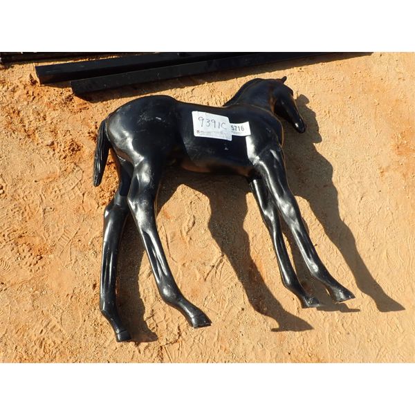 ALUMINUM HORSE (B-6)