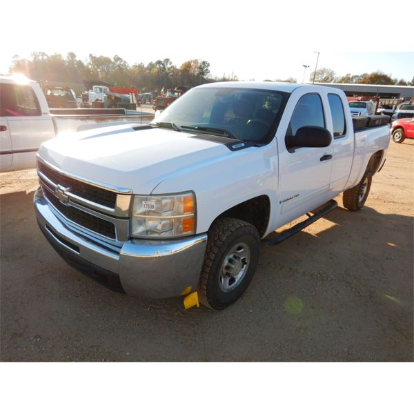 2008 CHEVROLET SLIVERADO LT 2500 HD Pickup Truck