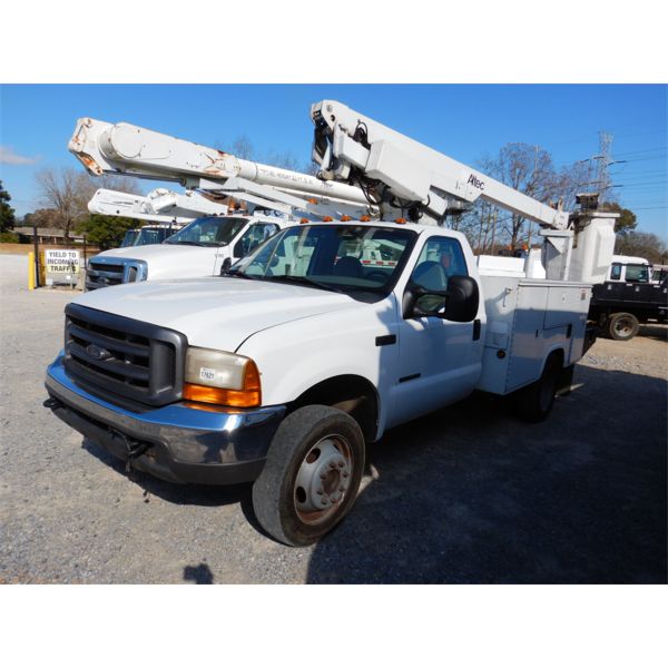 2000 FORD F450 Bucket Truck