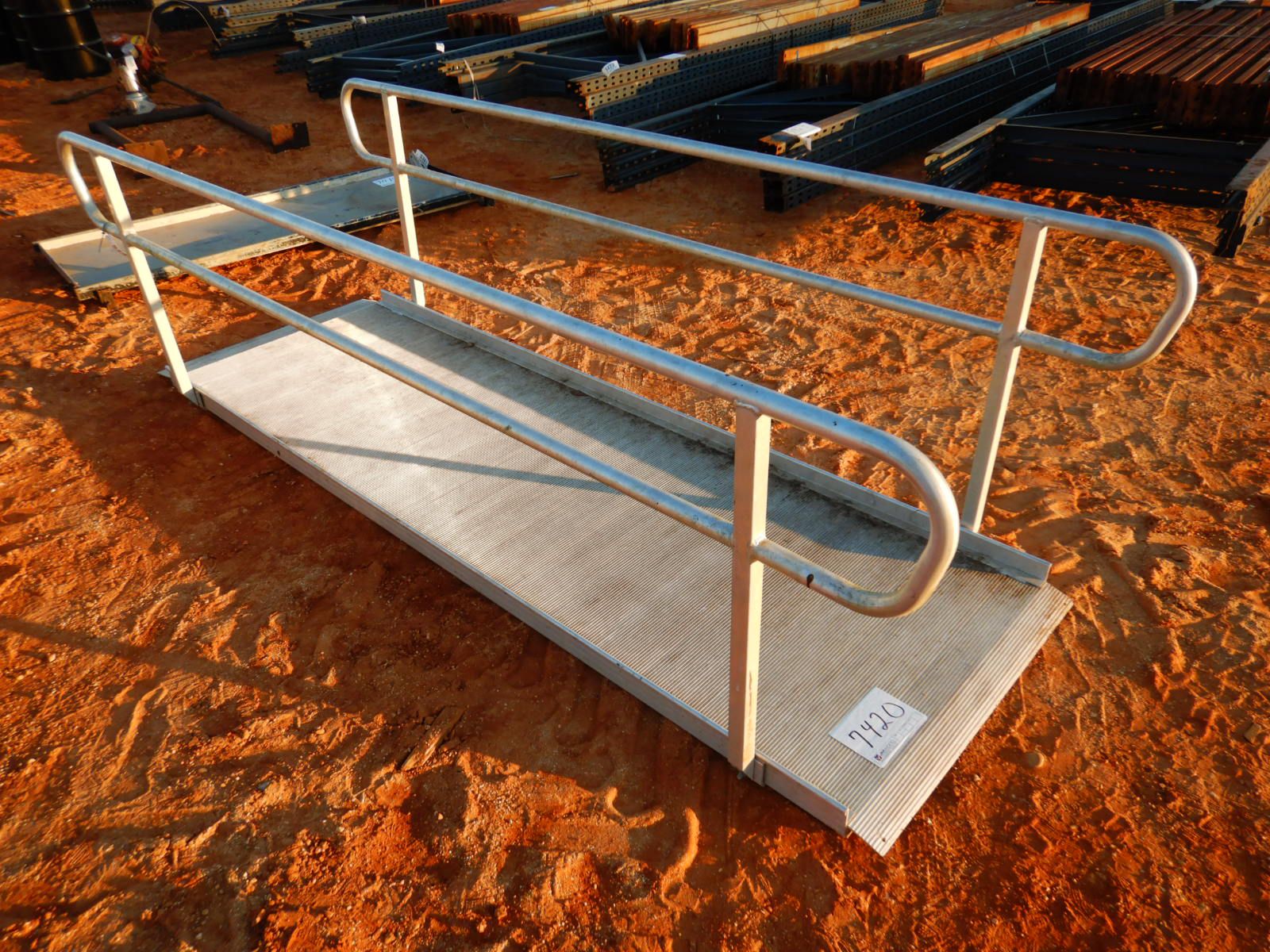 Hand Reel Ramp 9' ALUMINUM RAMP W/HAND RAIL (B9)