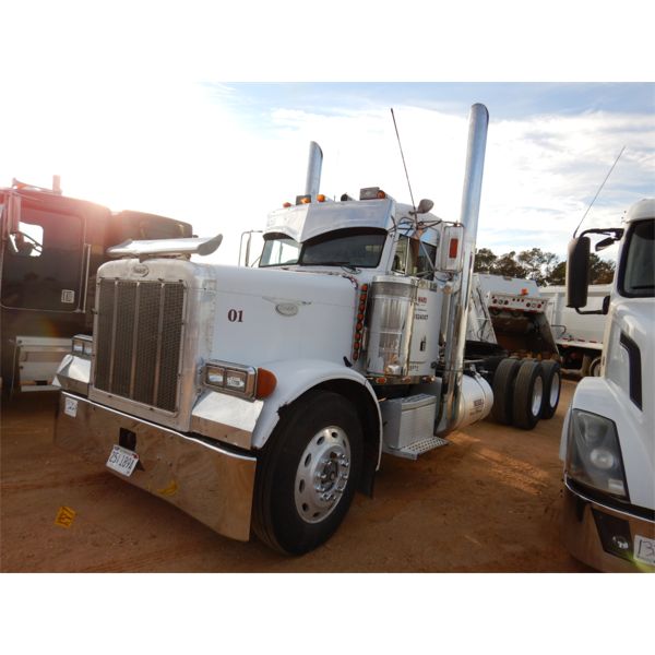 1996 PETERBILT 379 Day Cab Truck