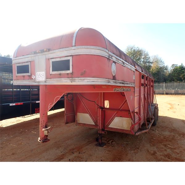 PONDEROSA  Horse Trailer