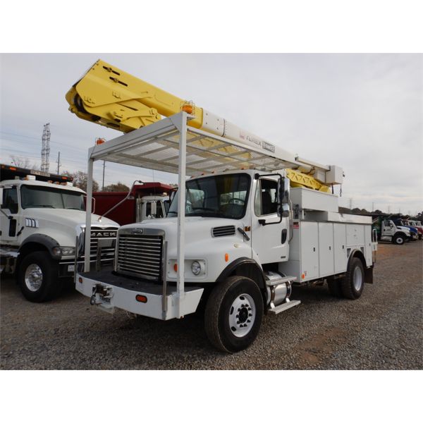 2009 FREIGHTLINER M2 Bucket Truck