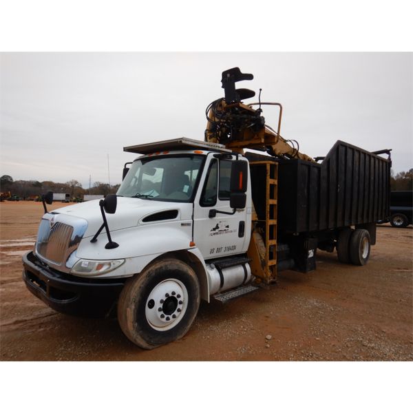 2013 INTERNATIONAL DURASTAR Grapple Truck