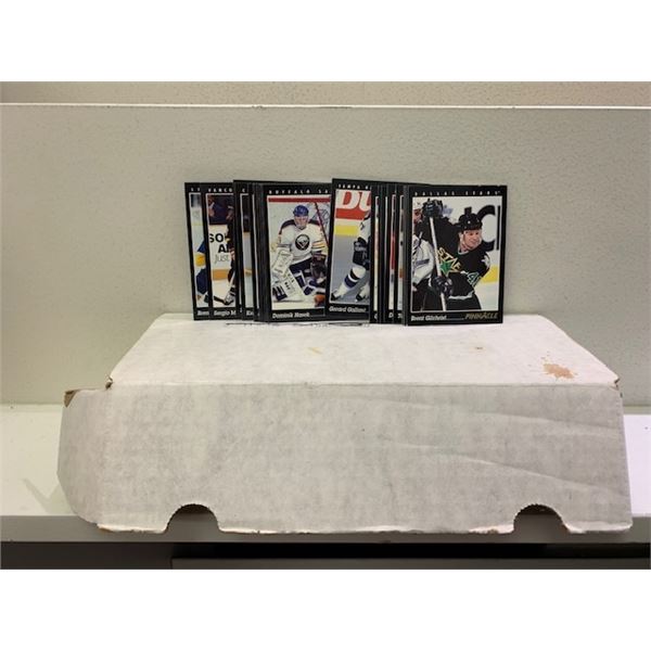 MISC COLLECTABLE CARDS