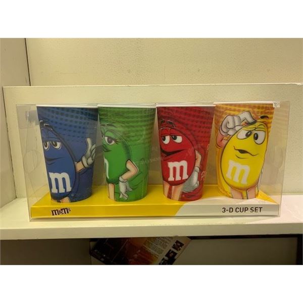 M& M 3D CUP SET