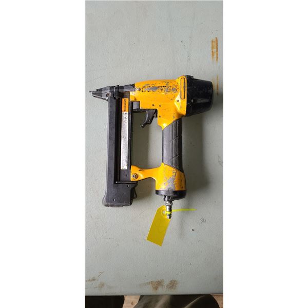 BOSTITCH AIR STAPLER