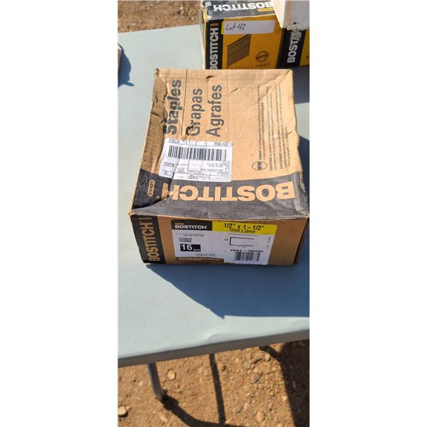 STANLEY / BOSTITCH STAPLES 1/2" X 1 1/2" PARTIAL BOX
