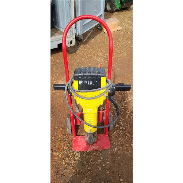 BOSCH BRUTE ELECTRIC JACK HAMMER COMES WITH DOLLY/CART AND THREE BITS. MODEL 0611304139