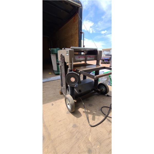 MAKITA 400MM PLANER  MOD 2040