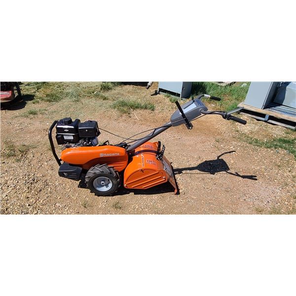 HUSQOVARNA NEAR NEW ROTOTILLER 17" DRT900