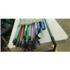 Image 3 : ASSORTMENT OF BROOM STICKS QUANTITY OF 45