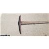 Image 2 : PICK AXE