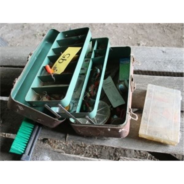 TACKLE BOX C/W ASST LURES