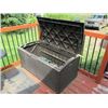 Image 2 : SUNCAST BROWN PLASTIC DECK BOX