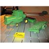 Image 2 : ERTL TITAN 2 J.D. METAL TOY COMBINE C/W 2 HEADERS