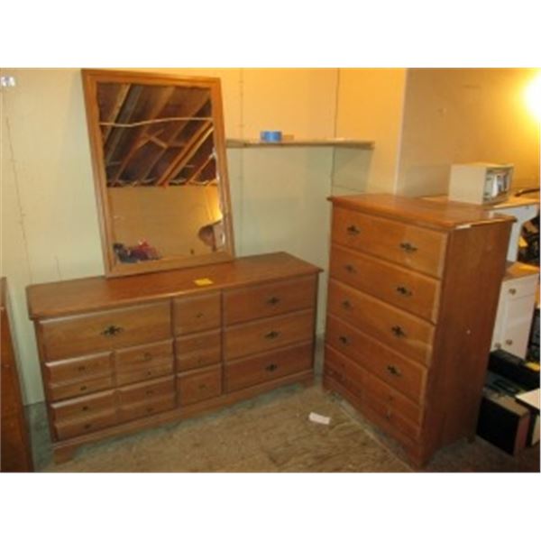 STAND UP 5 DRAWER DRESSER & 9 DRAWER DRESSER C/W MIRROR
