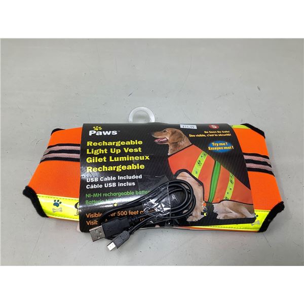 PAWS NEW RECHARGABLE LIGHT UP VEST