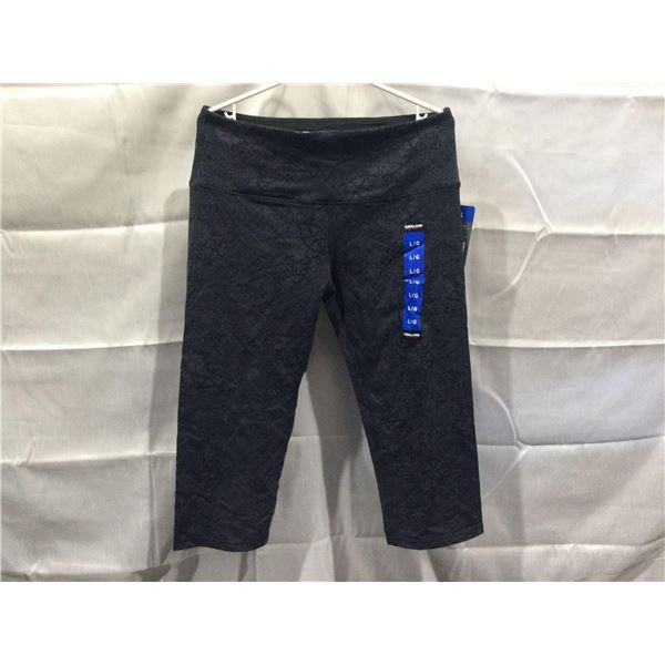 NEW Kirkland ladies capri leggings Large