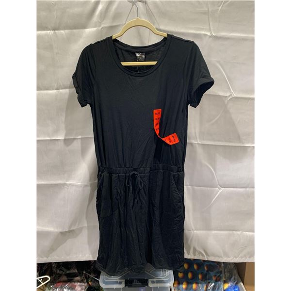 NEW 32 Cool Casual Short sleave dress Medium