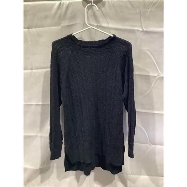 Ladies Bleu Gray Medium long sleave Knit