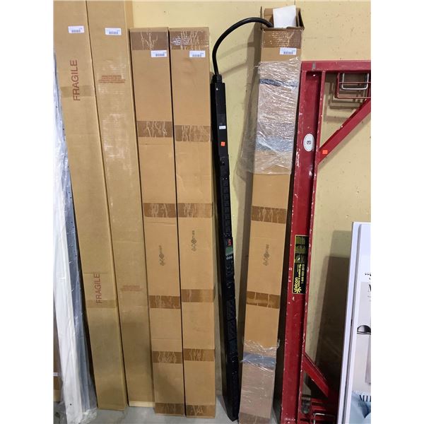 APC Electric Rack PDU 2G, Metered, ZeroU, 30A, 100-120/200-240V - Model: AP8870