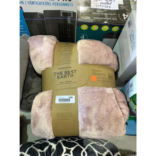 Berkshire Queen Size Blanket