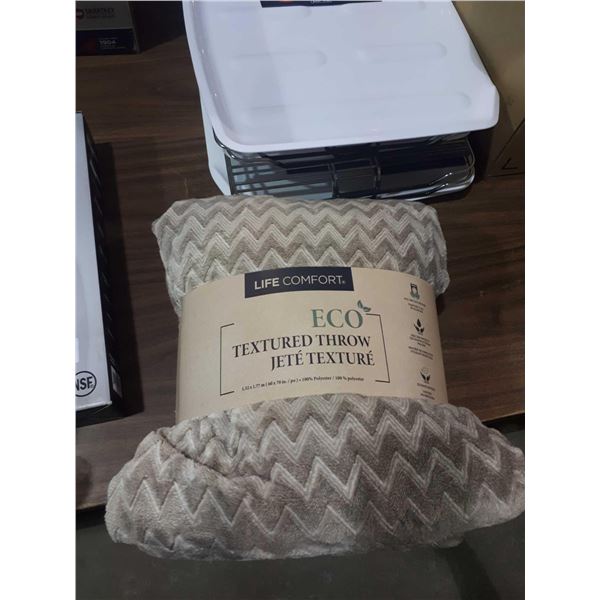 Life Comfort Eco Textured Throw Blanket (60in x 70in)