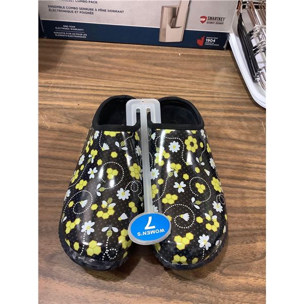 Western Chief Womens Size 7 Shoes